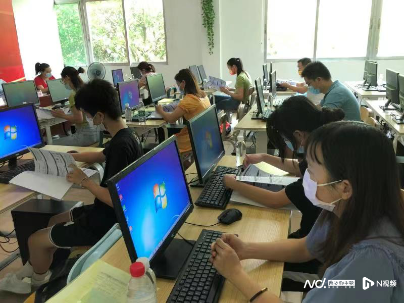 巾幗在行動、服務(wù)促發(fā)展 松崗開展賦能企業(yè)員工基礎(chǔ)軟件技術(shù)服務(wù)技能培訓